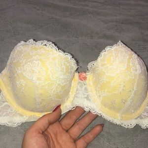 Victoria’s Secret lace bra